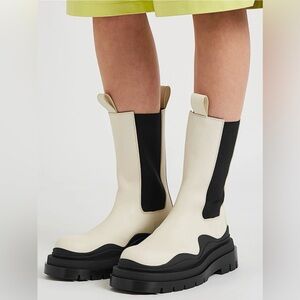 Bottega Veneta Tire Chelsea Mid-Calf Chelsea Boots